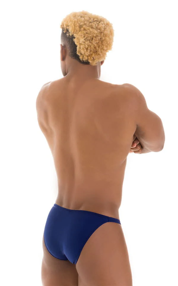 M26 - Mens Seamless Pouch Bikini - Solids - Image 12